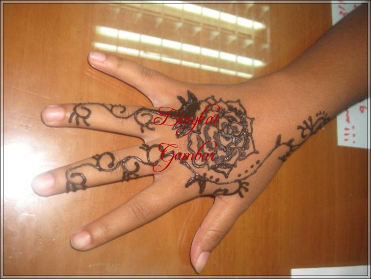 gambar henna motif bunga sederhana